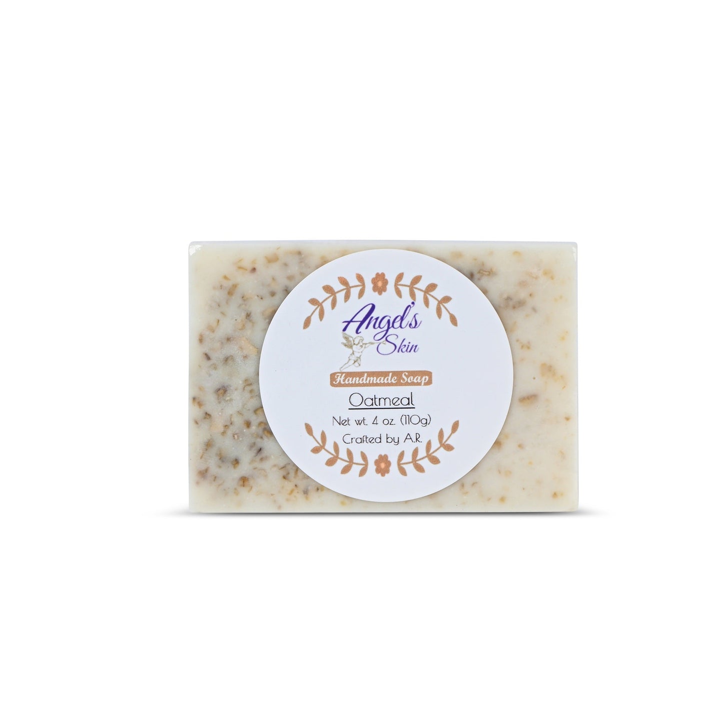 Oatmeal soap bar with natural ingredients for moisturizing and exfoliating skin.