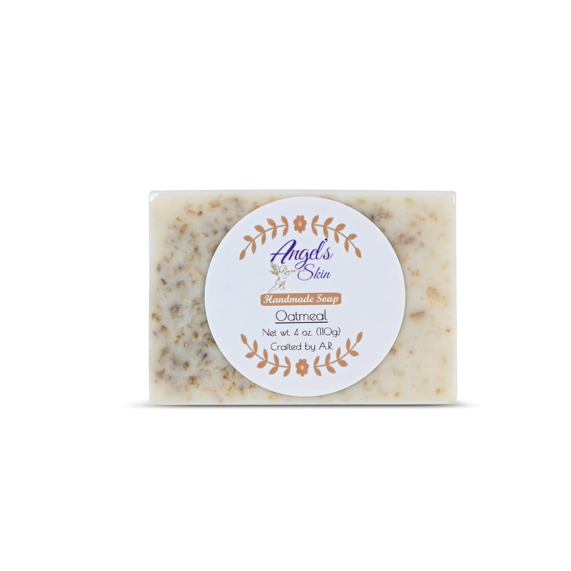 Oatmeal soap bar with natural ingredients for moisturizing and exfoliating skin.