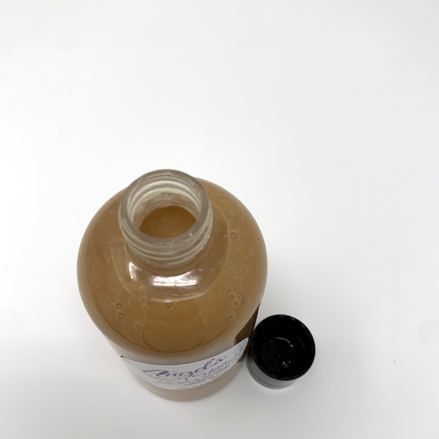 Hair thickening Shampoo weirder angle